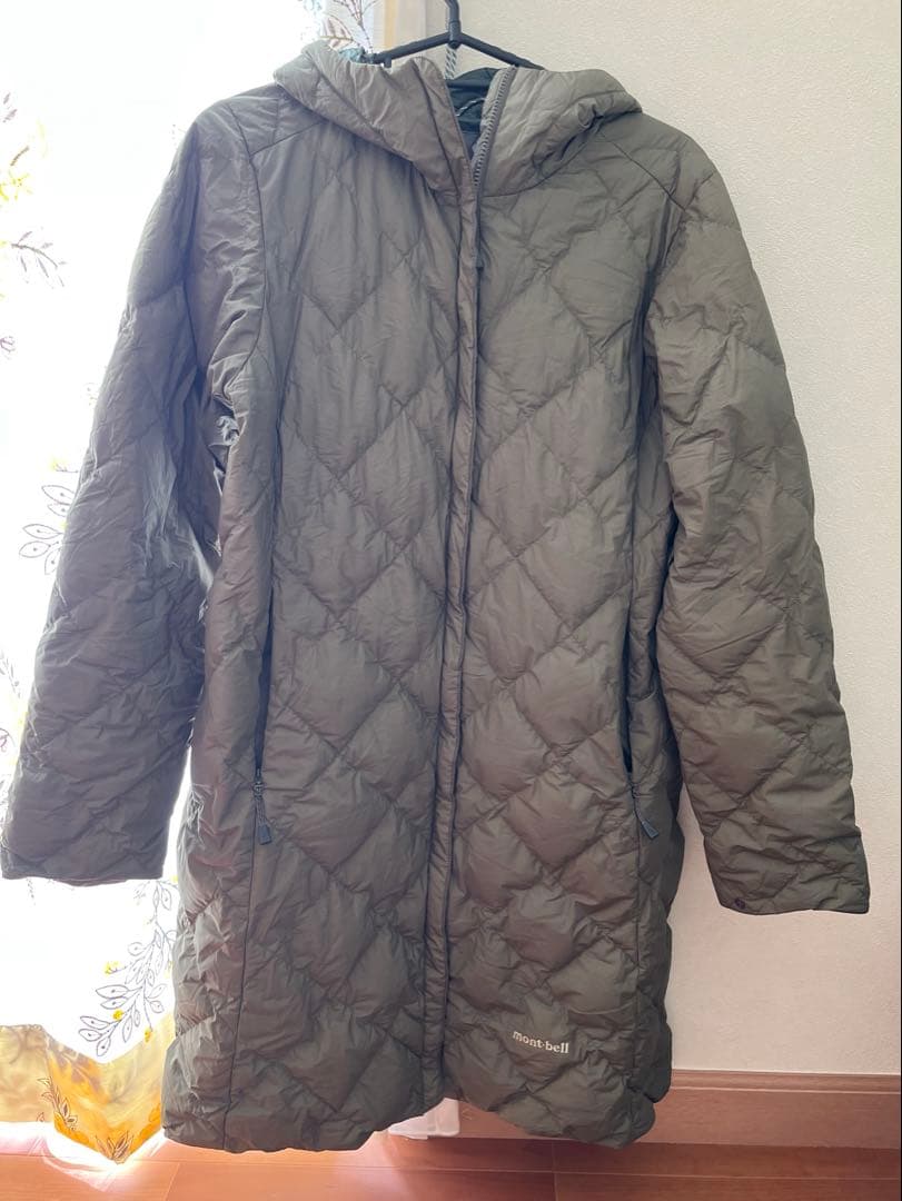 美品　モンベル　ダウンパーカー　L