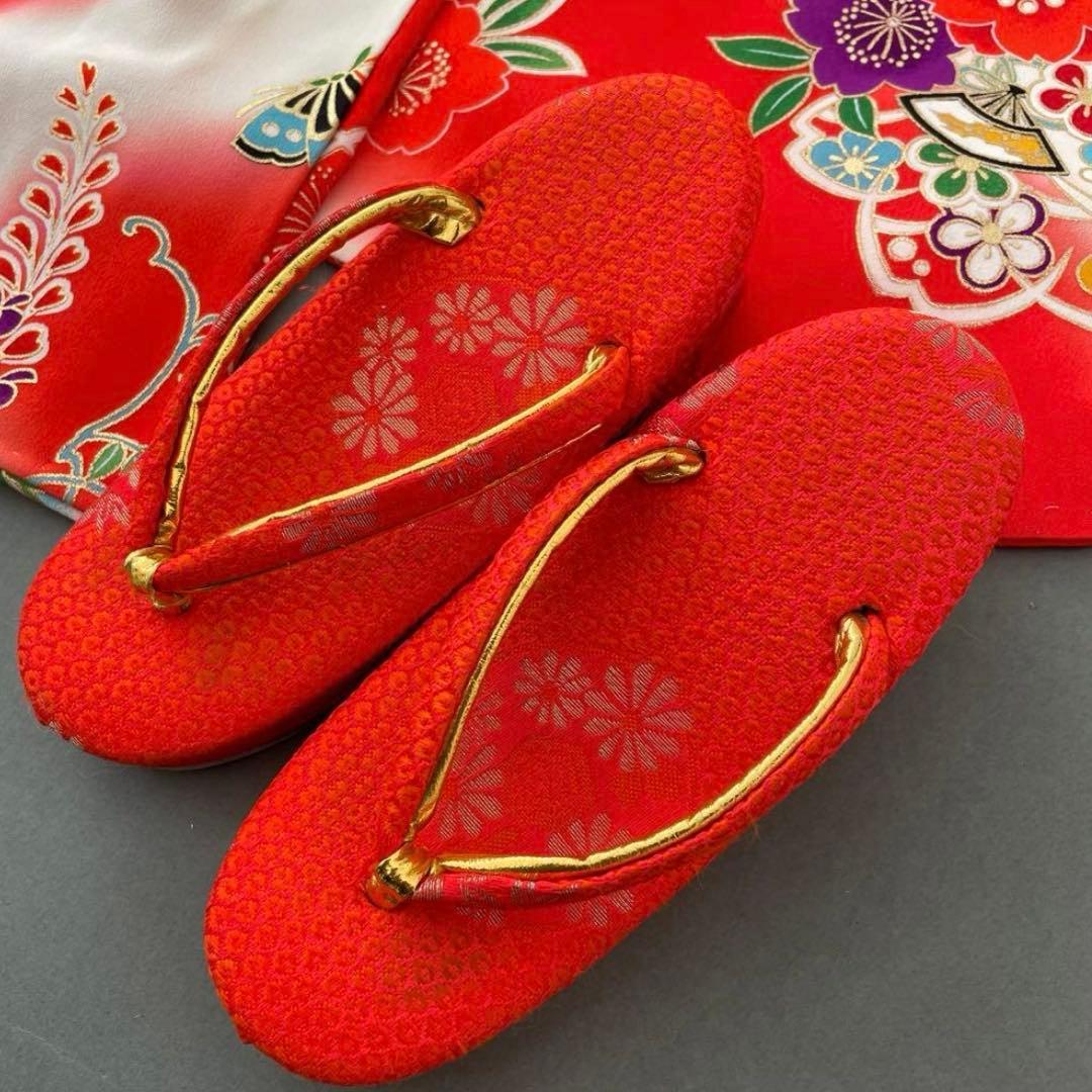 美品　クリーニング済　七五三　3歳〜5歳前後　正絹赤色被布と正絹お着物セット