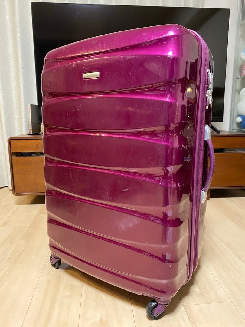 サムソナイト 大型サイズ スーツケース（ハードタイプ／拡張機能付き）