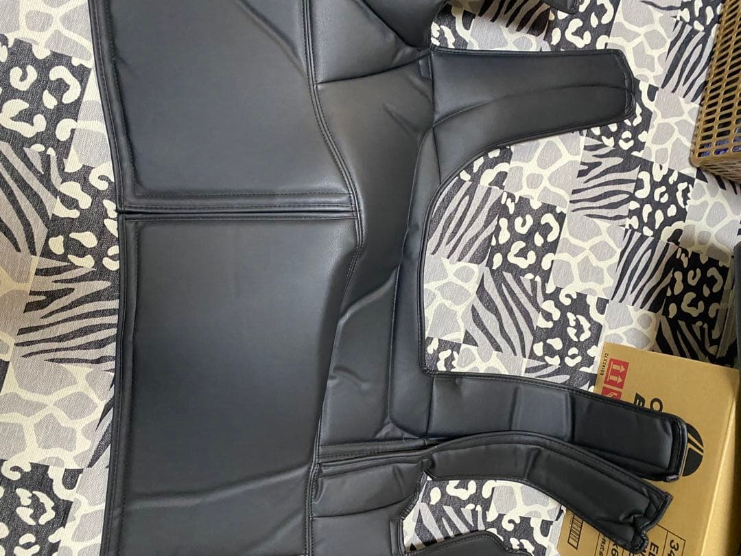 佐々木様エンジンカバー、ステップマットセット