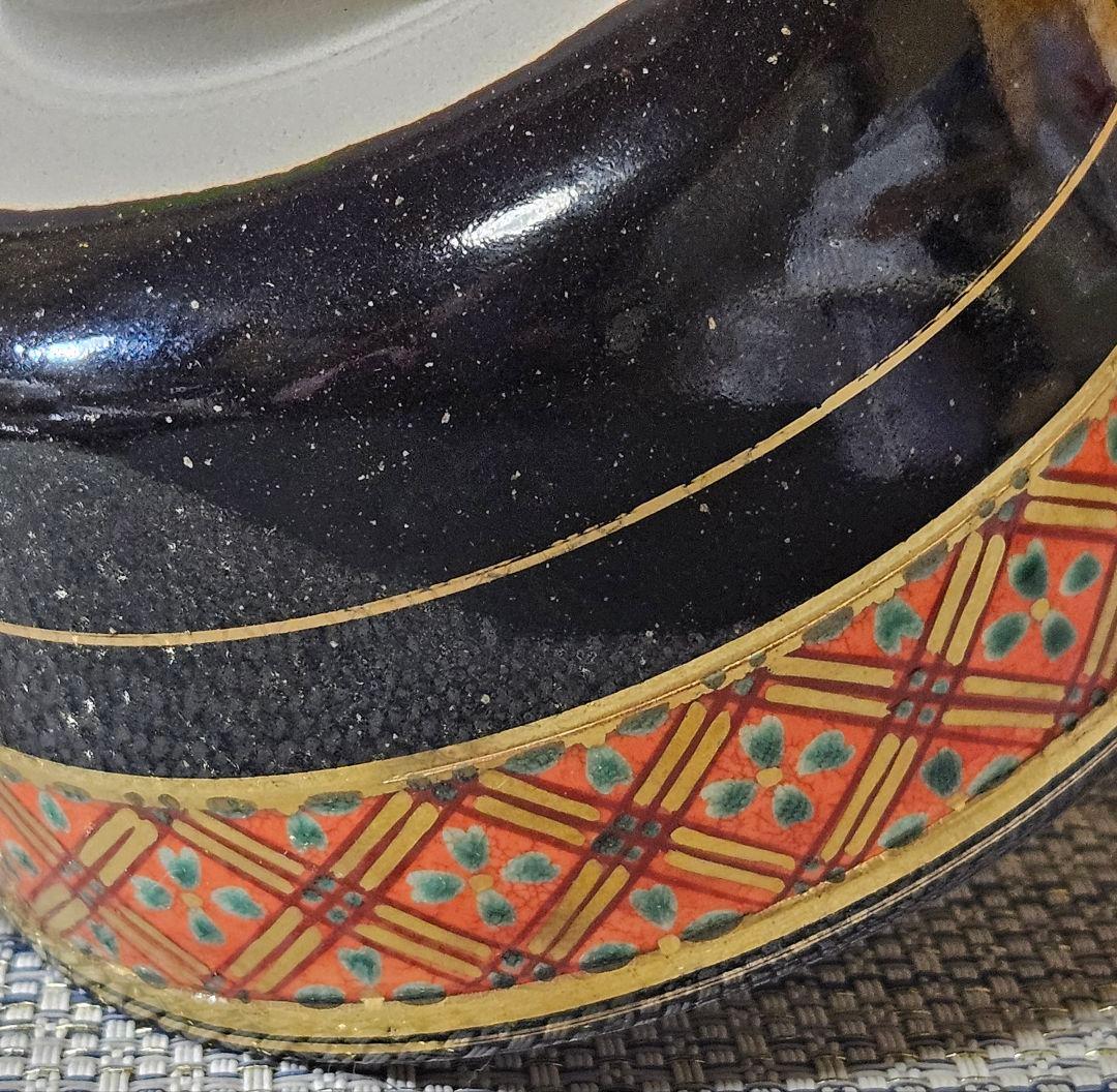 日展作家　三代 山澤松篁 造　京焼　清水焼　金彩色絵　着彩花菱帯文　茶碗　茶道具