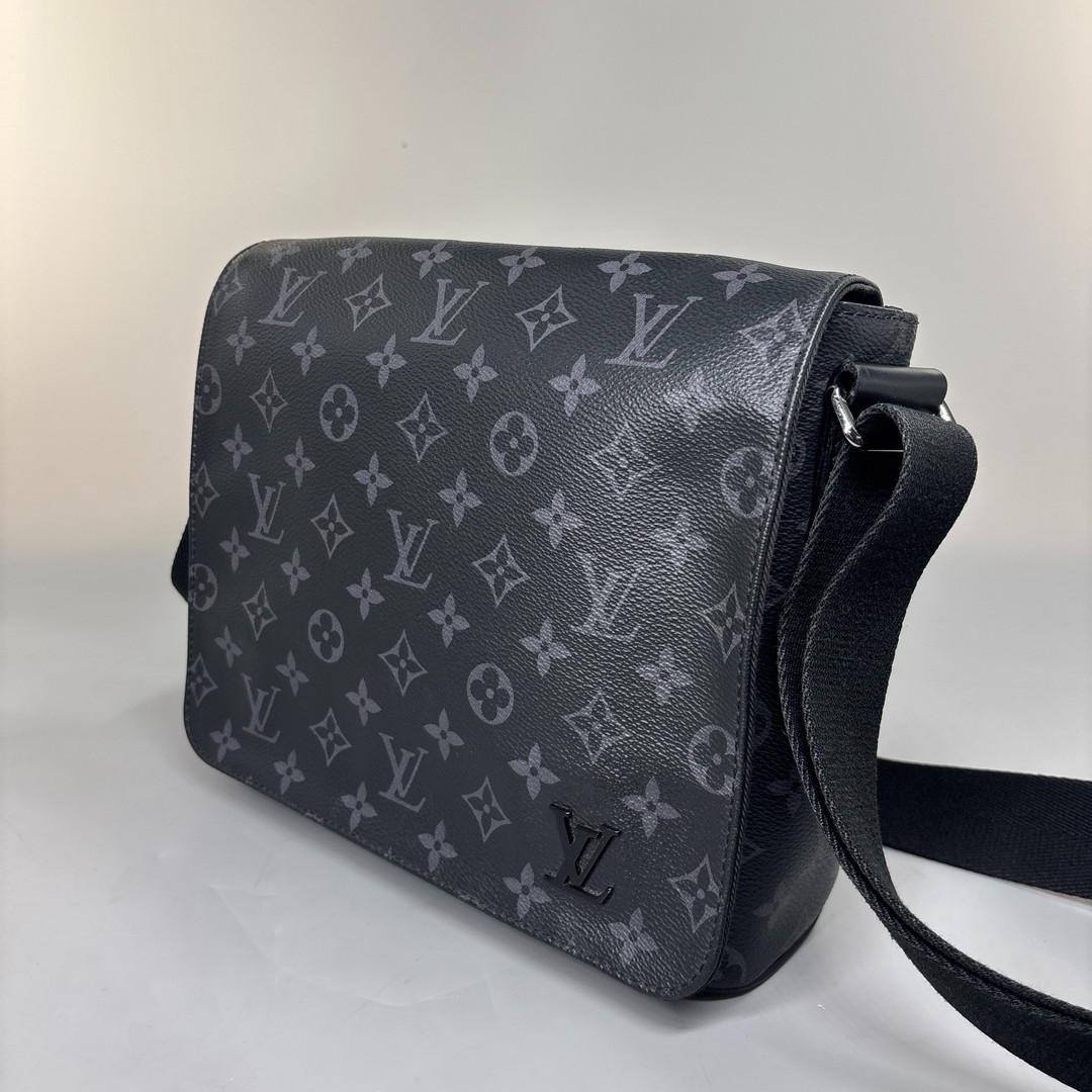 超極美品 ルイヴィトン ディストリクトPM NV2 M45272 エクリプス