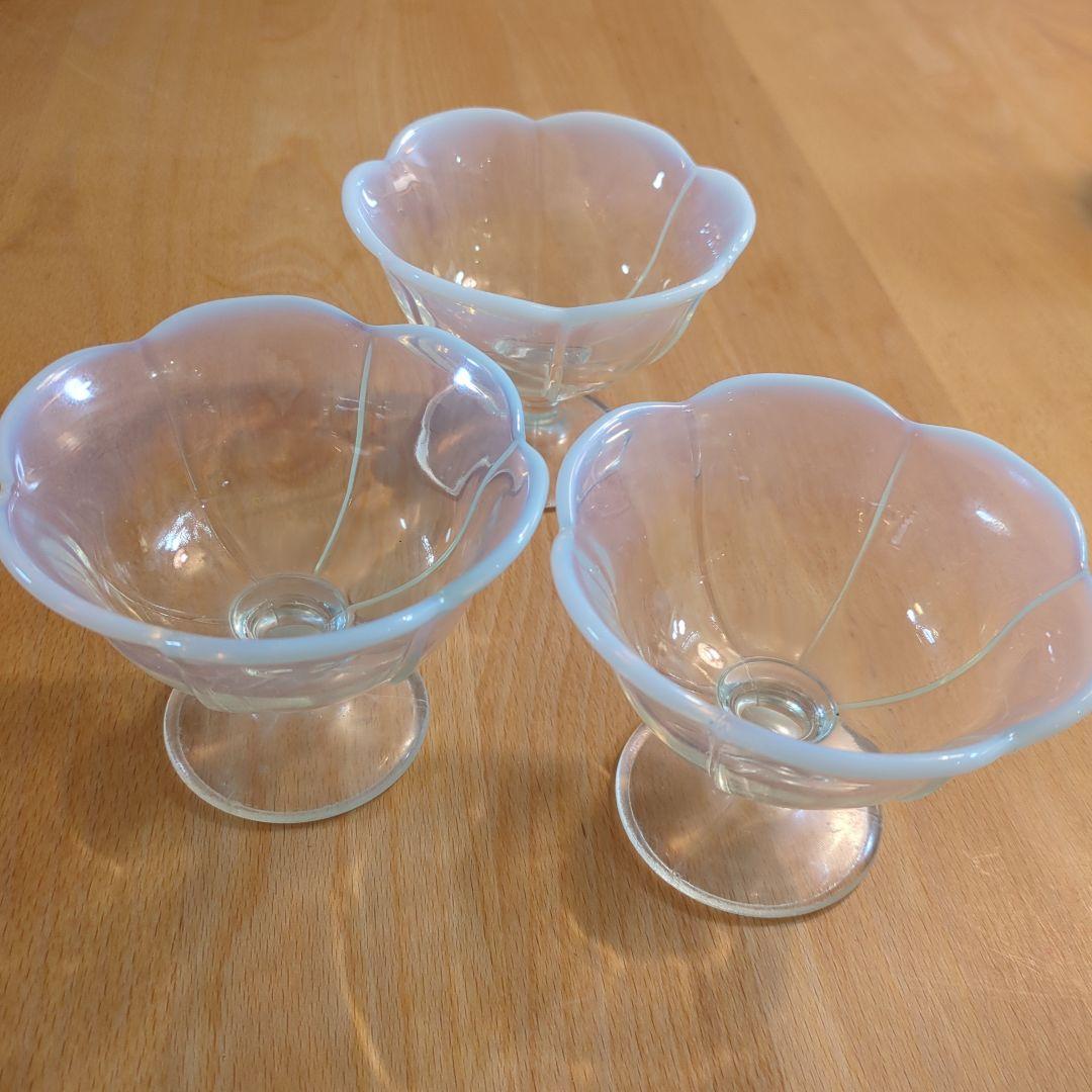 大正氷皿　花びら型ガラスデザートカップ 3個　骨董