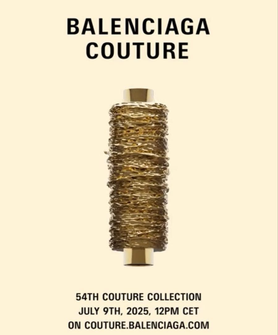 バレンシアガ　クチュール　糸型　招待状