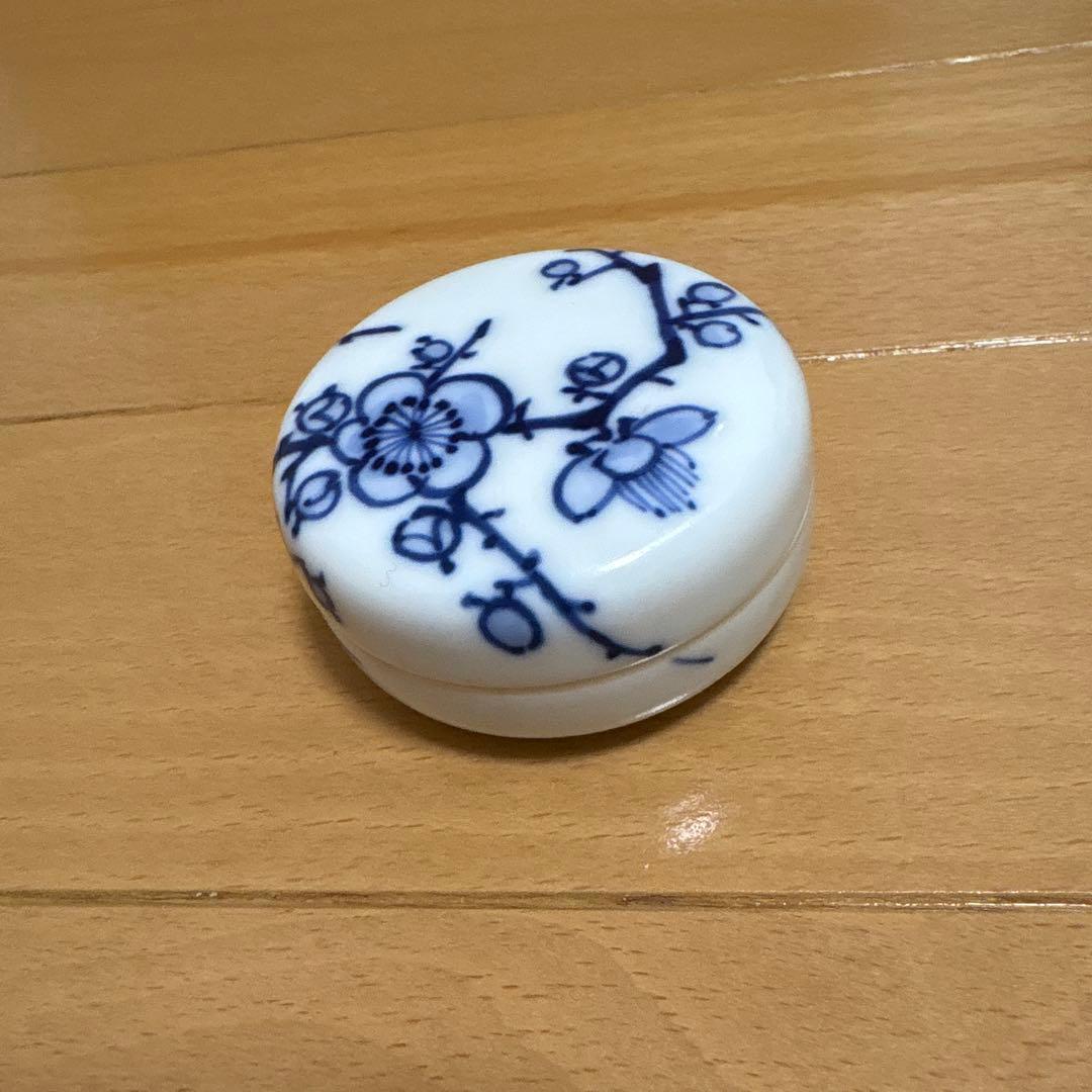 宮内庁御用達 辻精磁社 第十四代 辻 常陸 染付 香合