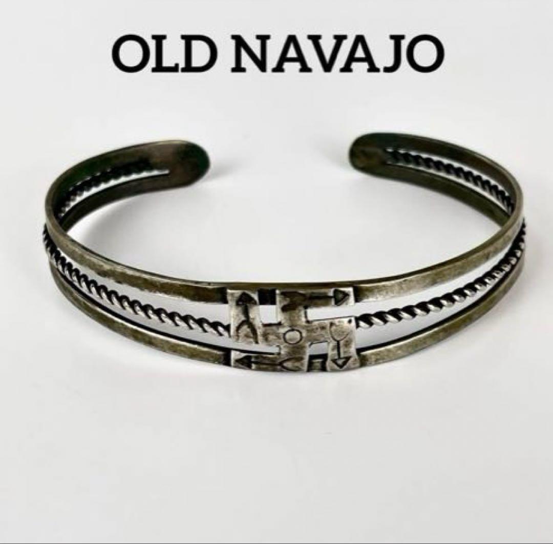 OLD NAVAJO VINTAGE スワスティカ バングル逆卍
