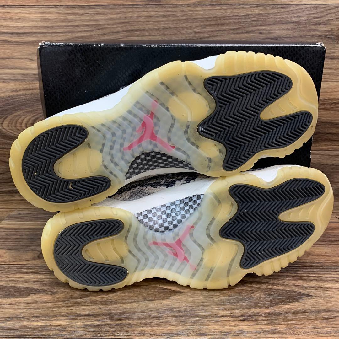 中古 Nike Air Jordan 11 Low Snakeskin