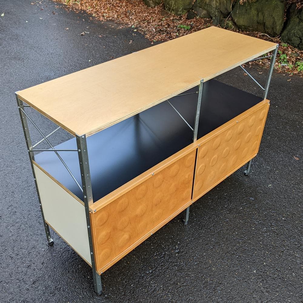 チャールズ＆レイ・イームズ ESU230 ストレージユニット　タンカラー