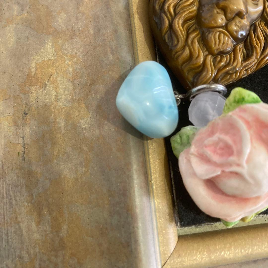 【種名　日本鹿の角】 オリジナル彫刻⭐️プリンセスローズと野獣⭐️ 虎目石　☆匿名☆