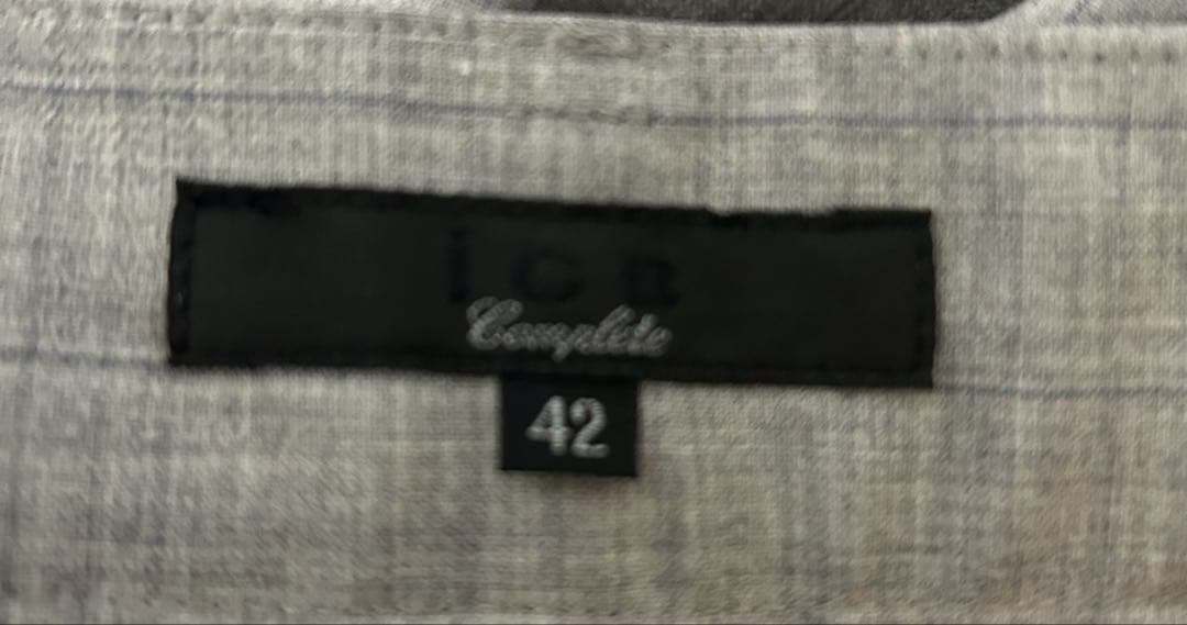 iCB Complete グレー チェック柄 パンツスーツ　42号