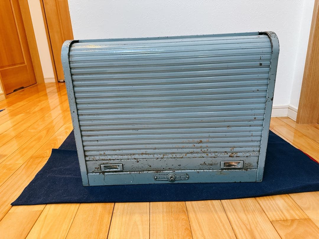 ヴィンテージ 蛇腹 スチール シャッターケース