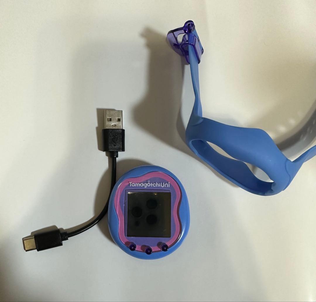 Tamagotchi Uni ブルー　ピンク