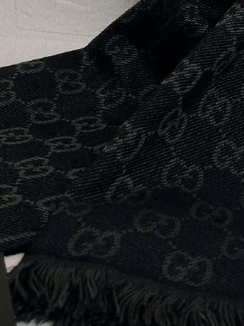 グッチ　GUCCI マフラー　GGマーク　ブラック×グレー