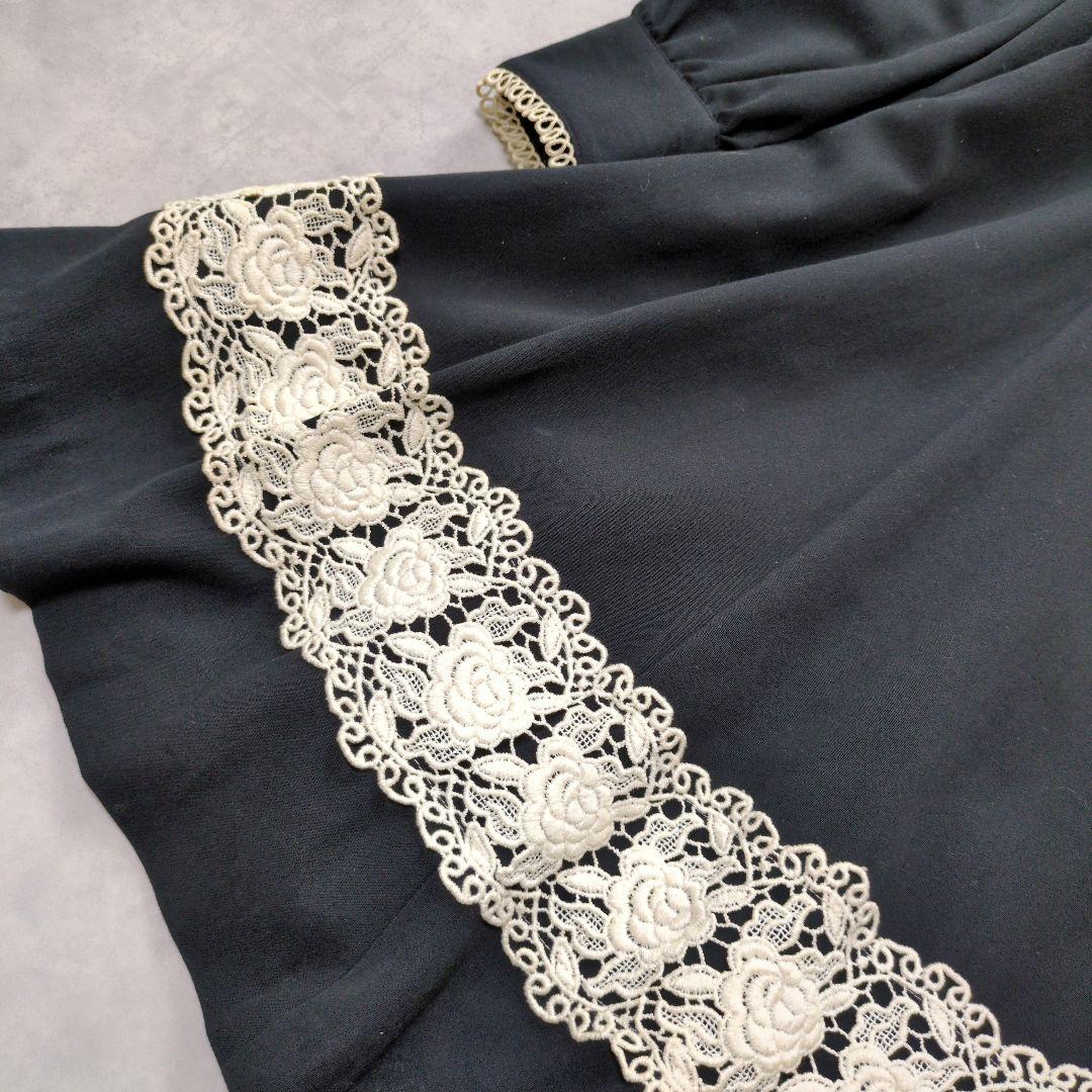 希少✨️ Emily Temple 花刺繍レースワンピース ビッグカラー 黒