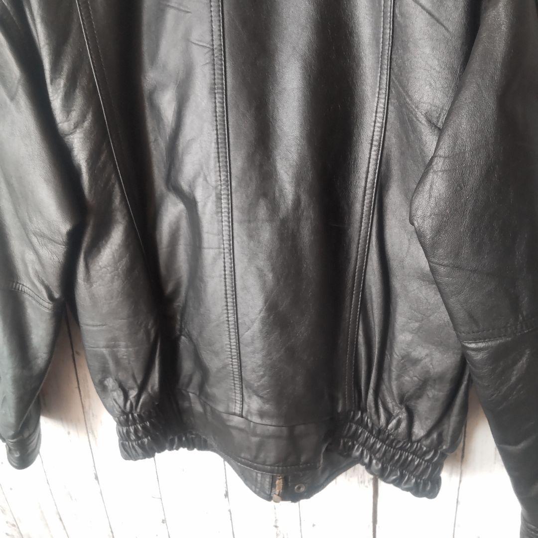 VARIOMAX 裏地総柄キルティングが映える黒のラムレザーボンバージャケット