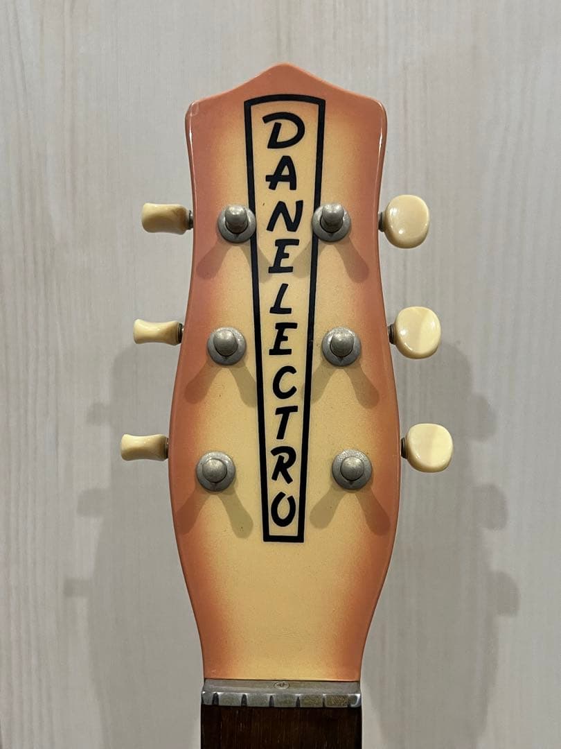 7*3様 【ジャンク扱い】ダンエレクトロギター
