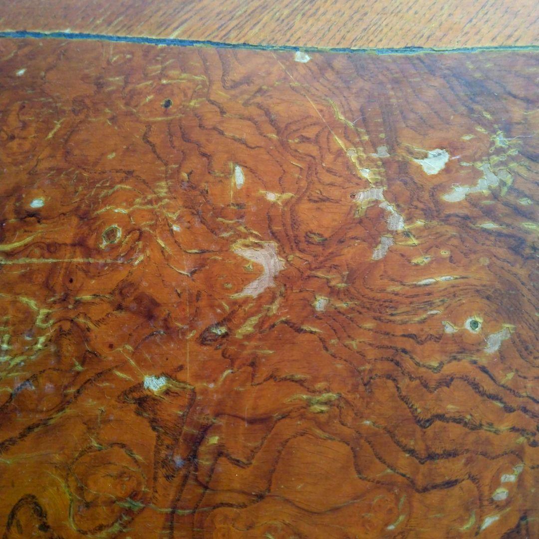 イタリア　古いテーパードレッグのローテーブル