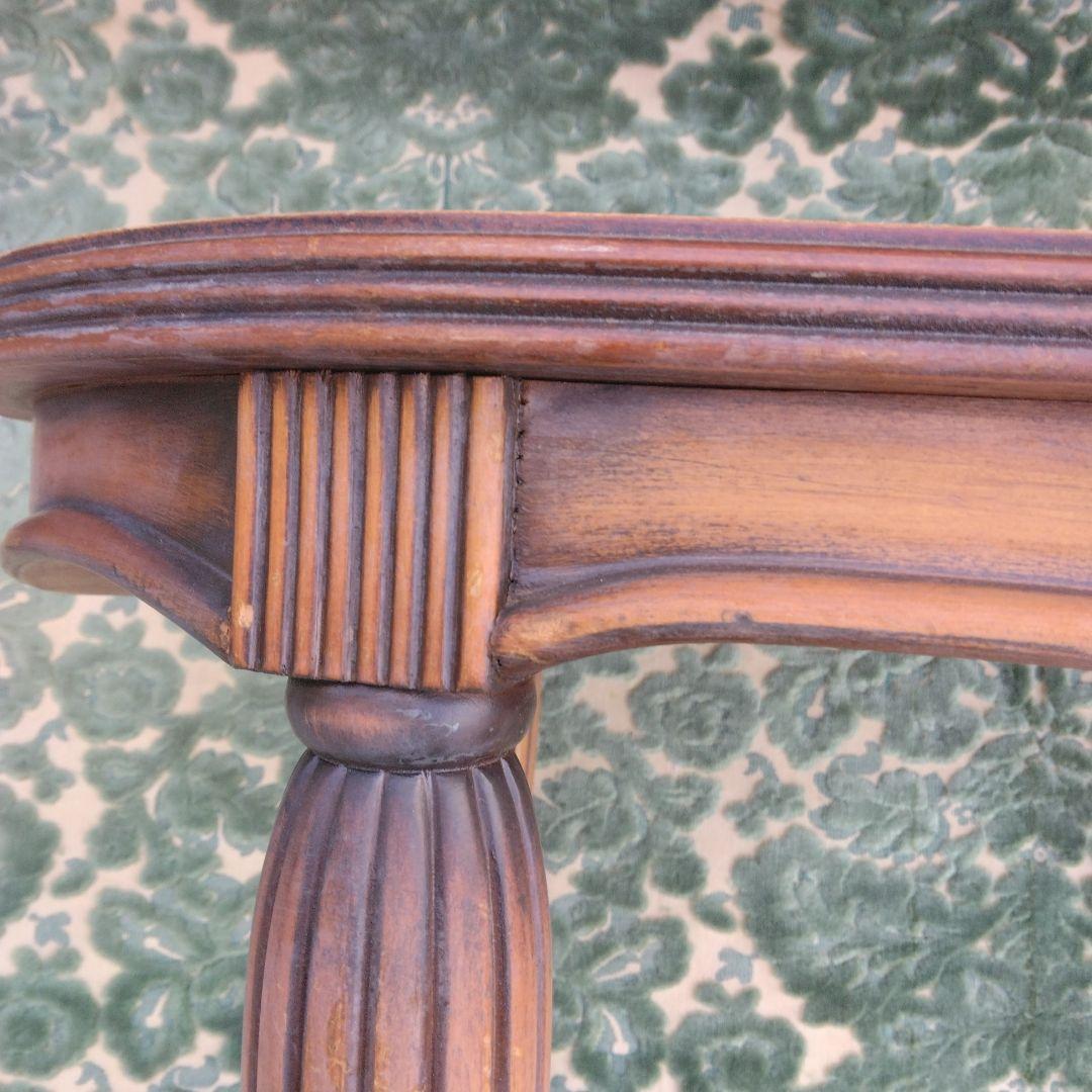 イタリア　古いテーパードレッグのローテーブル