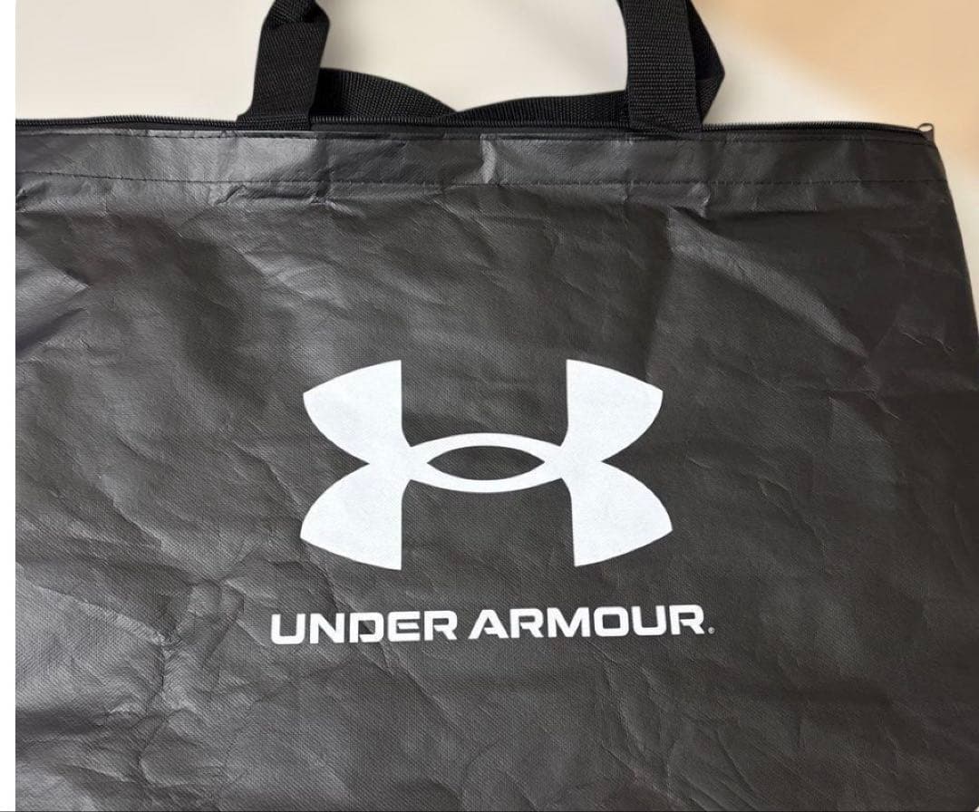 アンダーアーマー　福袋　Lサイズ　メンズ