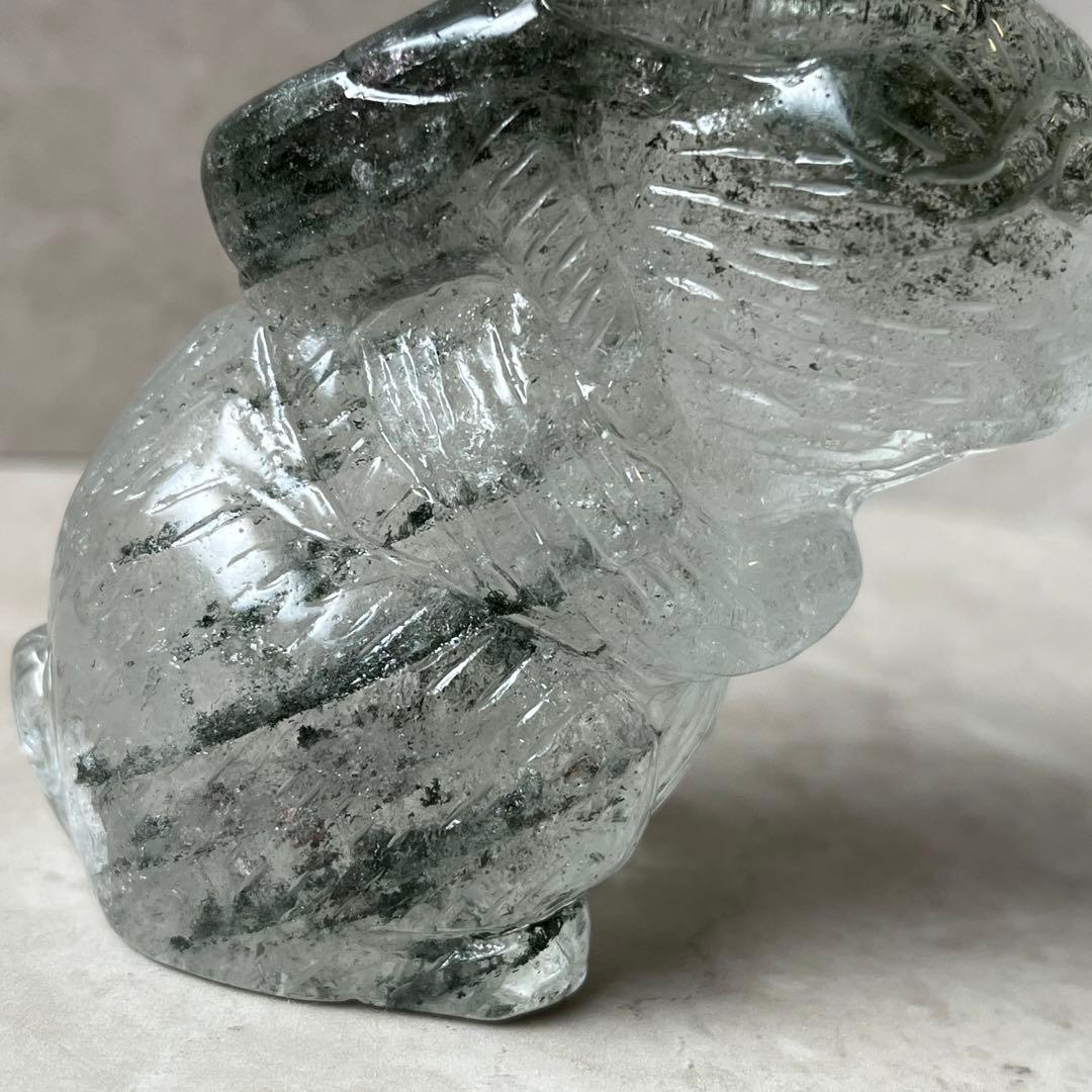 ガーデンクォーツ　うさぎ　リュック　虹　１点もの　手彫り　天然石