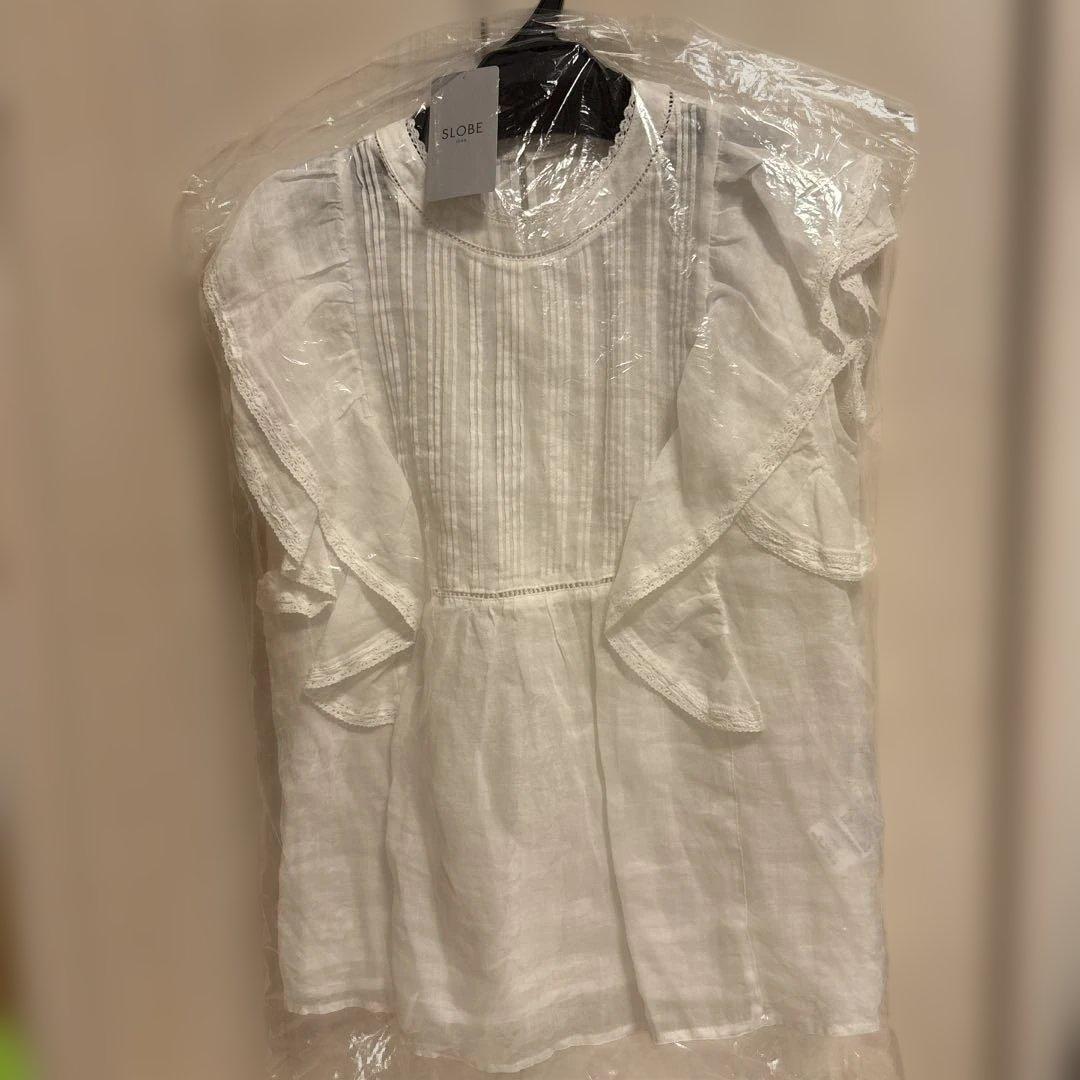 新品タグ付き　スローブイエナ ラミーフリルピンタックブラウス　白　ホワイト