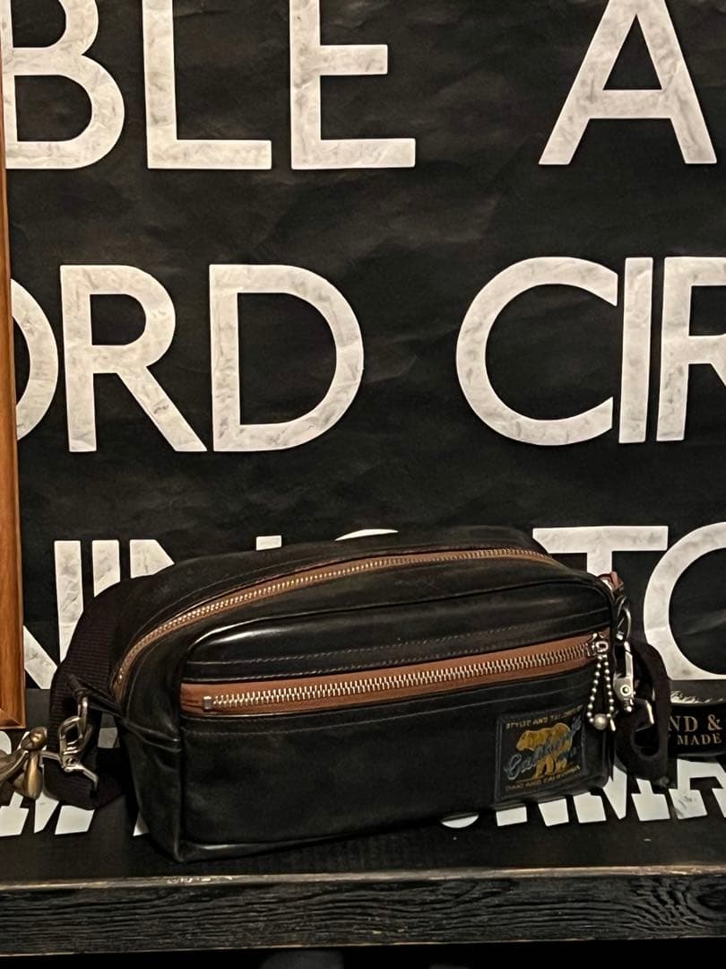 レインボーカントリー　ホースハイドレザーショルダーポーチ　ウエストバッグ