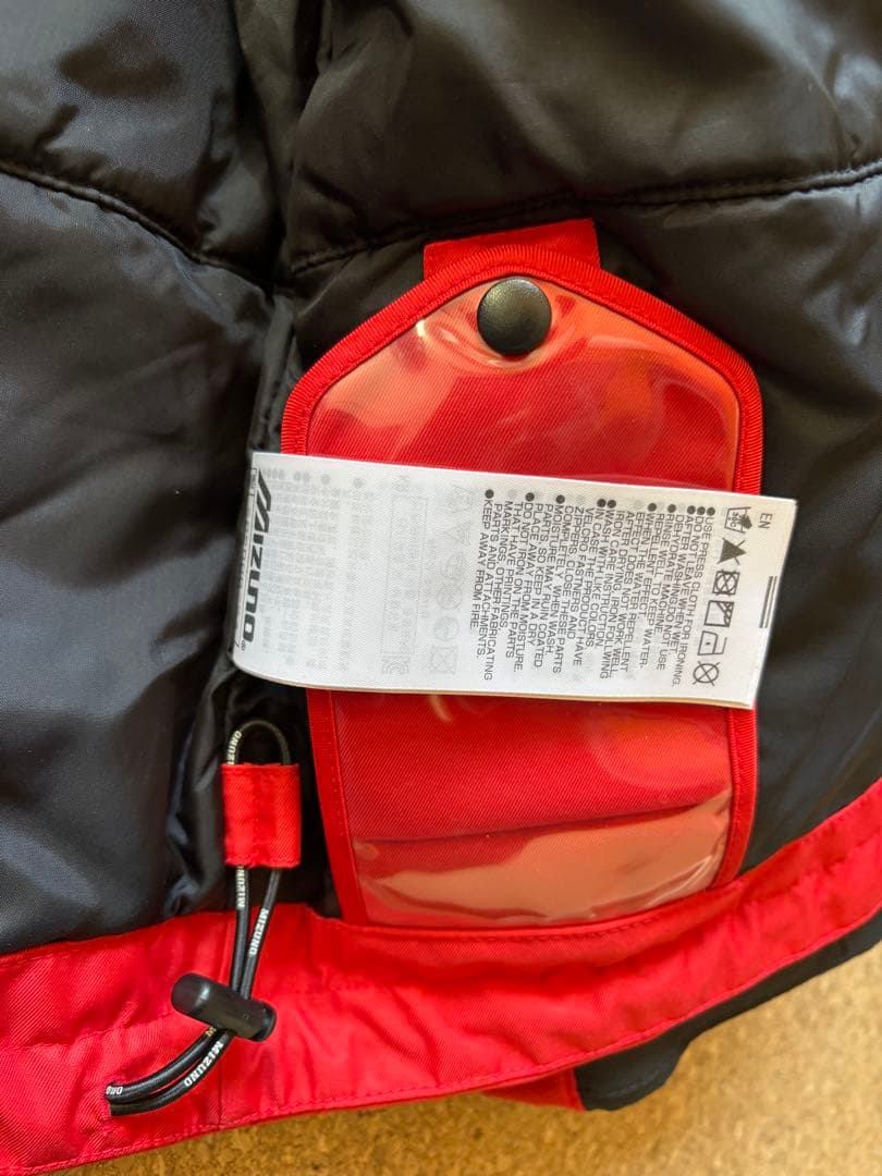 美品Mizuno キッズ スキーウェア 130cmスノーソリッドスーツ