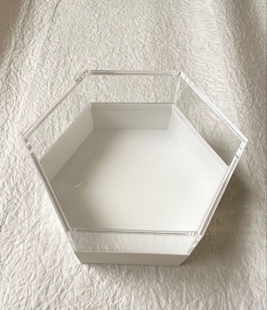 超お得‼️フェリーチェ キュート リッチホワイト　アクリル透明ケース　24個