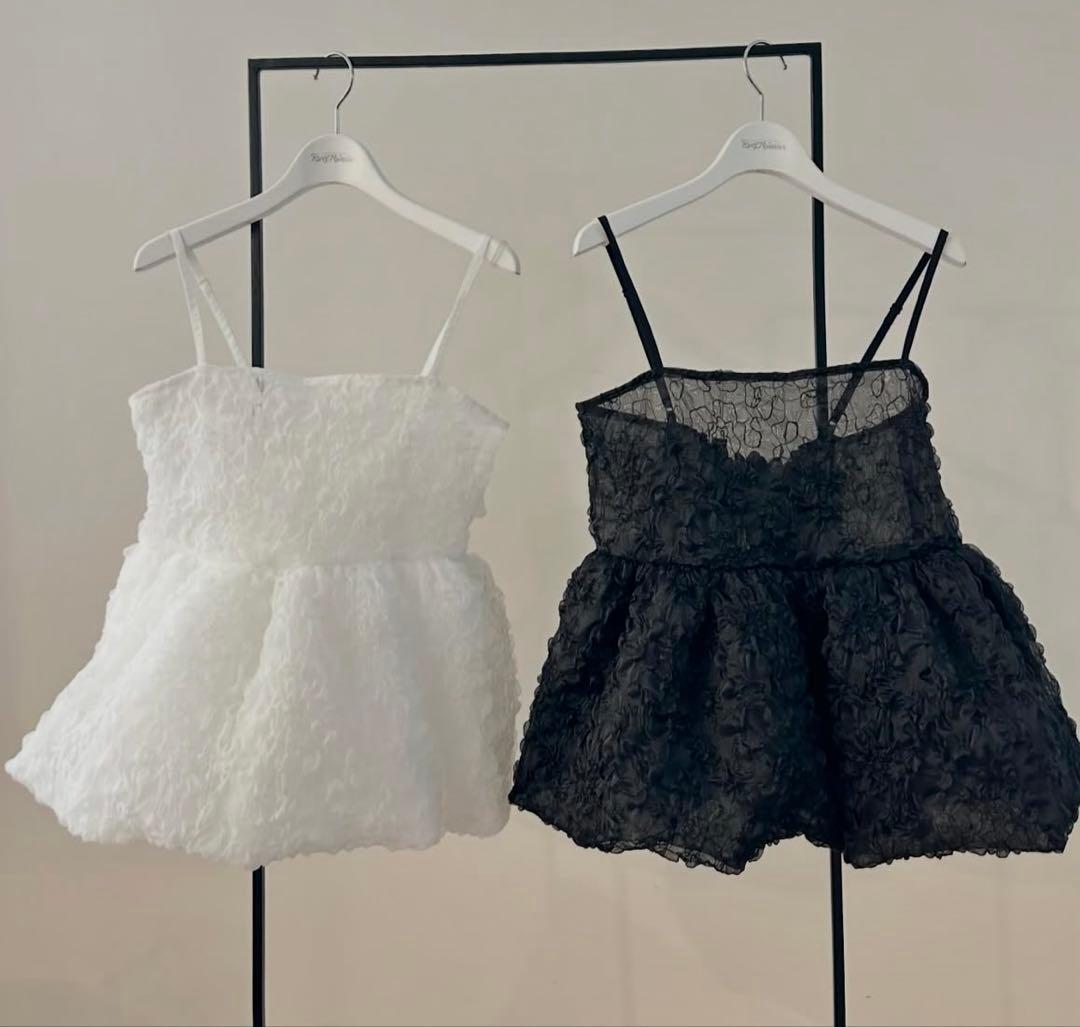 ロージーモンスター　ロージークレイジーオーガンジー フリル トップス ホワイト