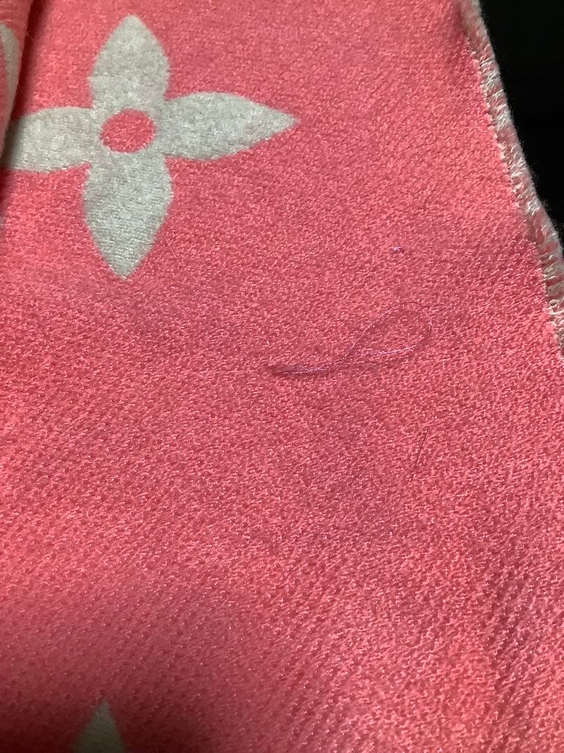 ルイヴィトン　マフラー エシャルプ・オールユーニード　難有り