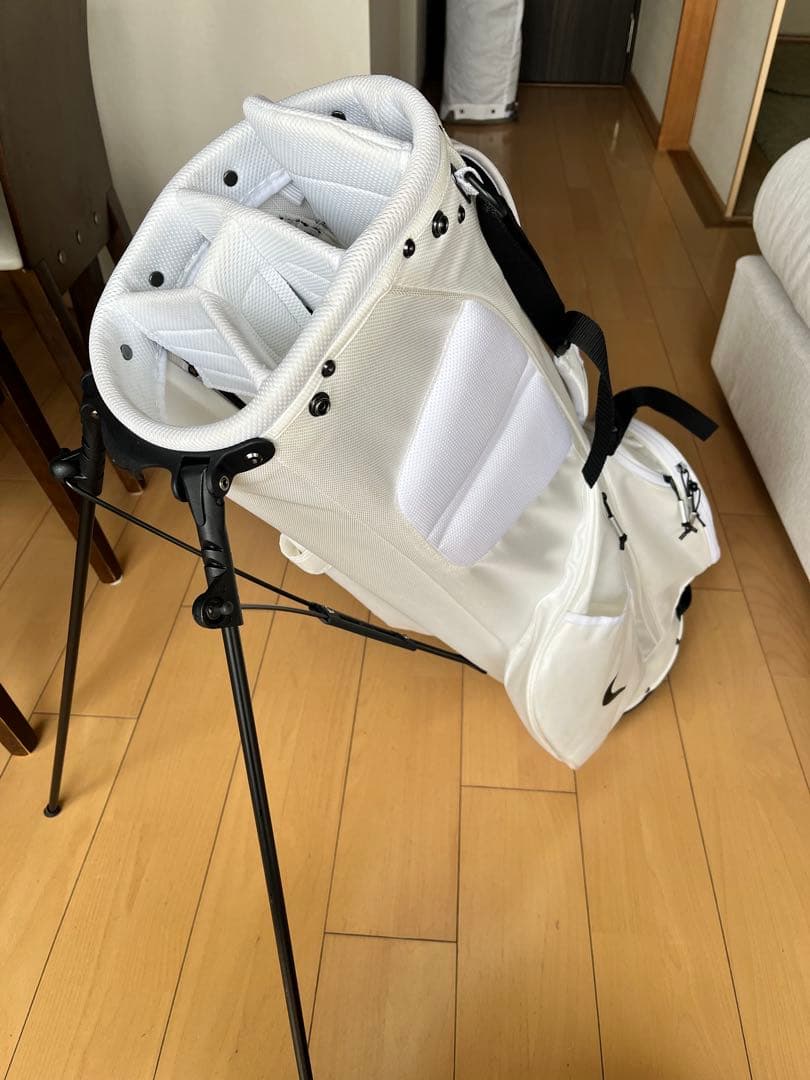 超美品希少ナイキ NIKE スタンド型キャディバッグ　軽量　スポーツライト　白