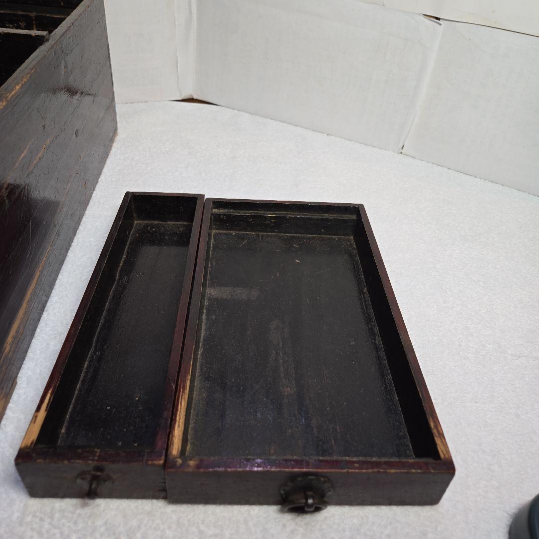 金唐革紙貼手持箪笥　鍵付　時代箪笥　古民具　銭函　銭箱　千両箱　船箪笥　金庫