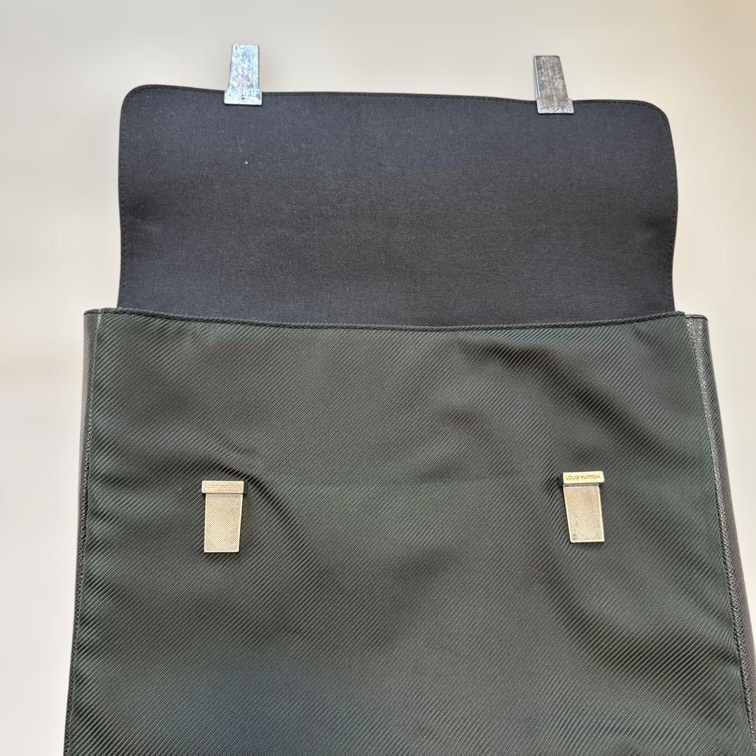 ルイヴィトン　タイガ　サラトヴGM　M30882　LV　アルドワーズ