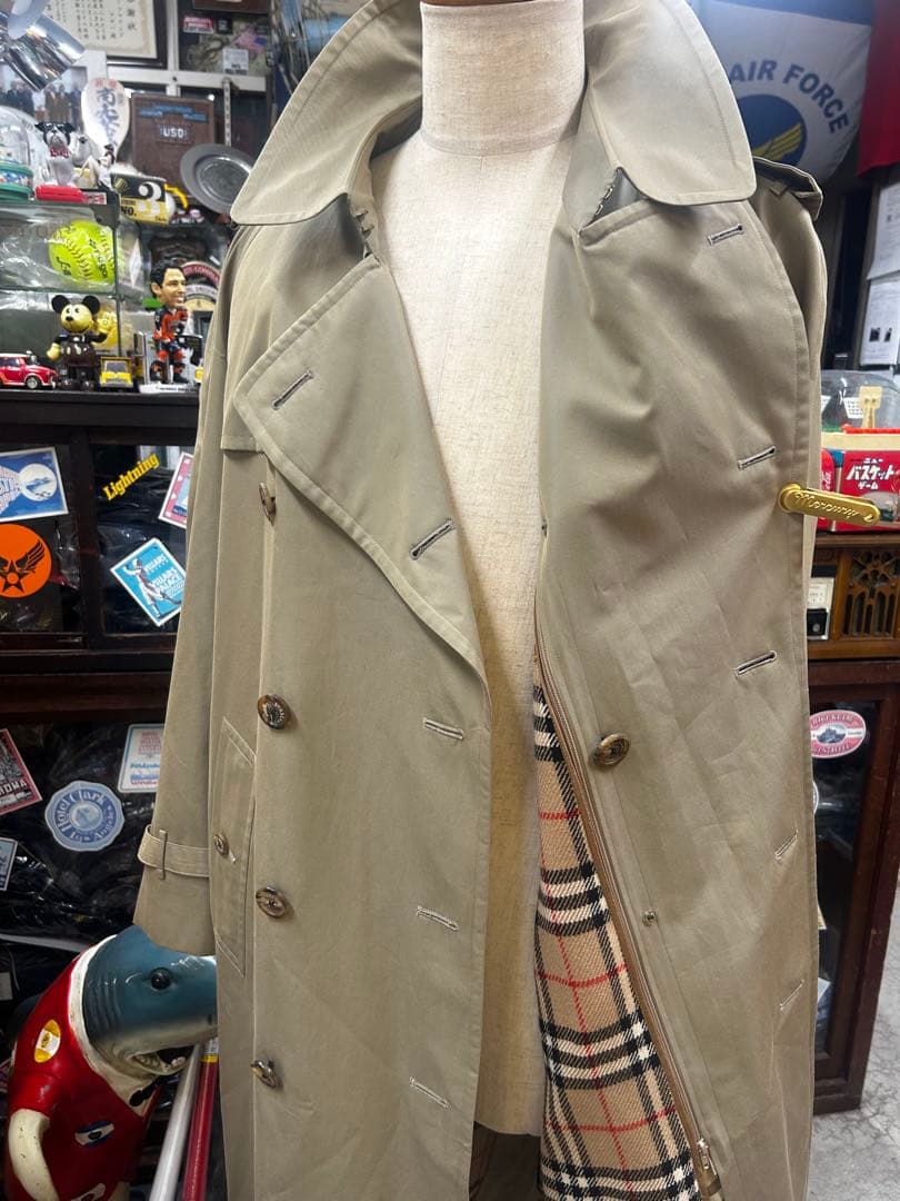 バーバリー　ベージュ トレンチコート ダブルブレスト