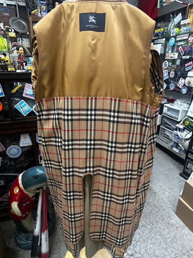 バーバリー　ベージュ トレンチコート ダブルブレスト