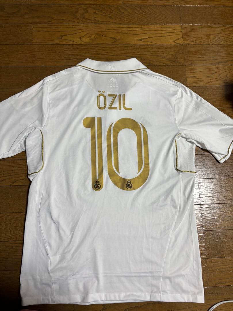 REAL MADRID ÖZIL 10番 シャツ