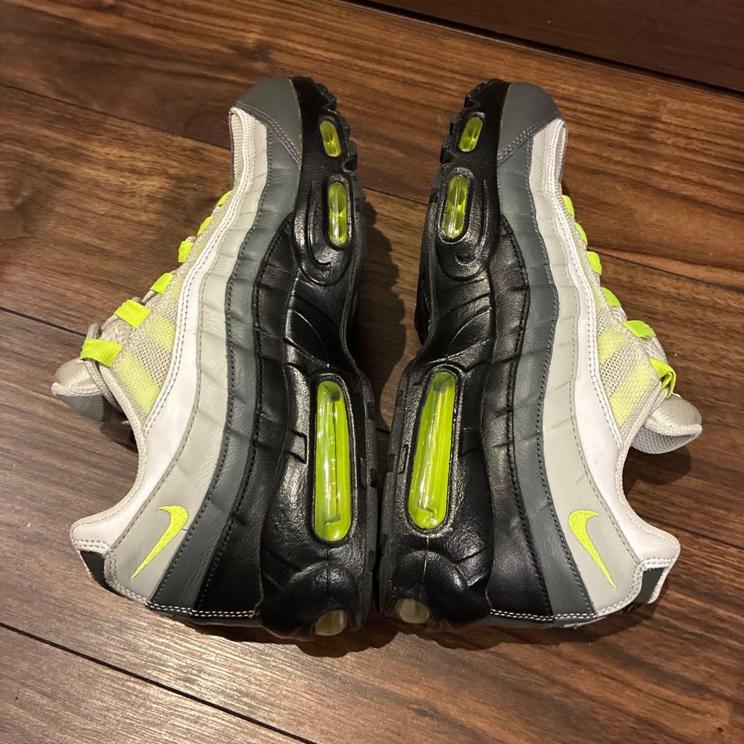 ナイキ バイ ユー エア マックス 95 アンロックド