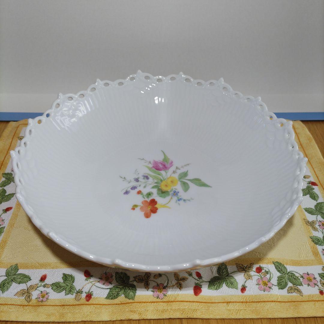 【貴重品】ロイヤルコペンハーゲン　ホワイトフルーテッド　フルレース　ボウル　花柄