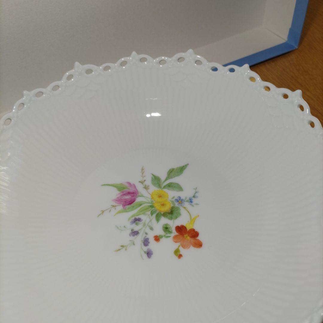 【貴重品】ロイヤルコペンハーゲン　ホワイトフルーテッド　フルレース　ボウル　花柄