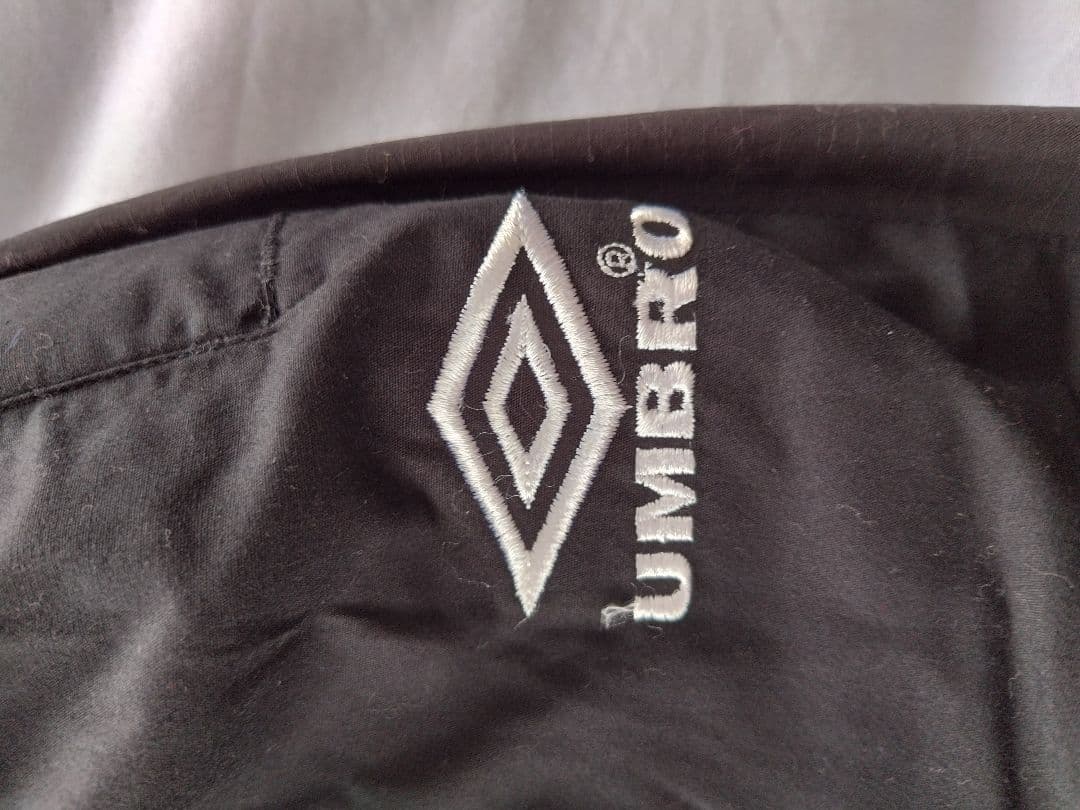 Umbro マンチェスターU ビステ・ウィンドブレーカー セット 黒/白/赤