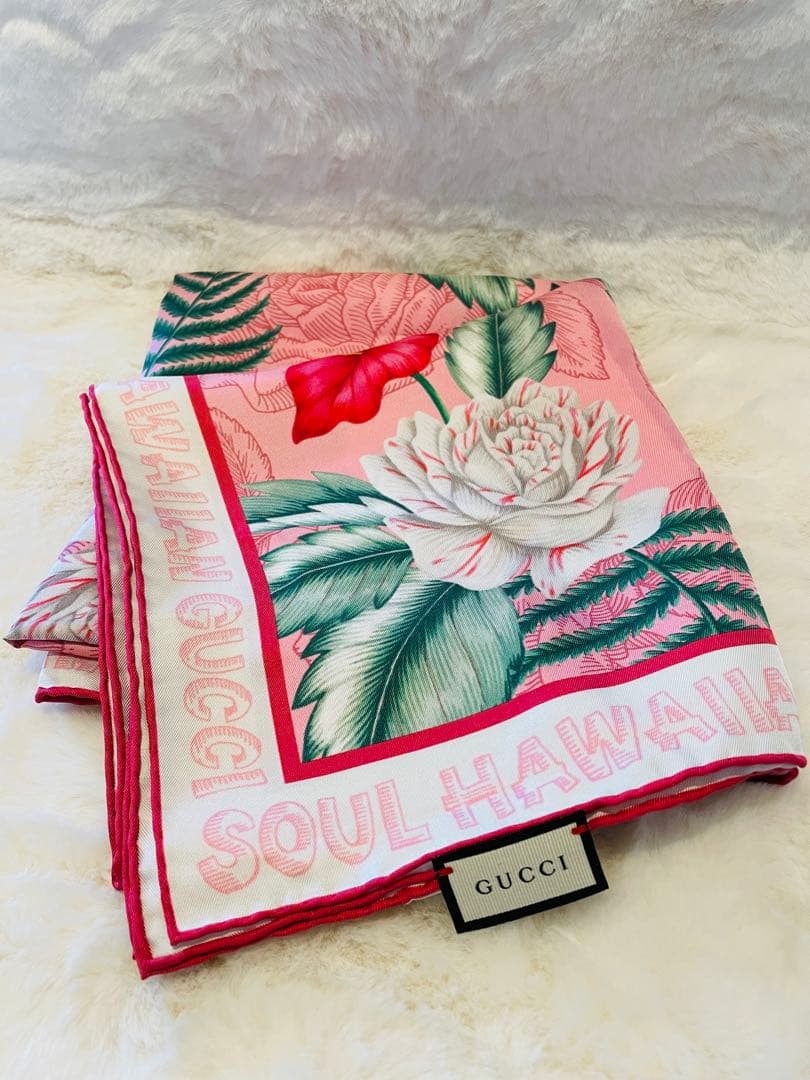 a*n様 グッチGUCCI フラワープリント ストール 90x90cm