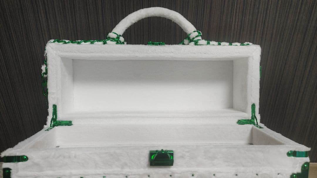 エンジェルシャンパン ホワイトホリデーエディション グリーンファー 衣装箱のみ