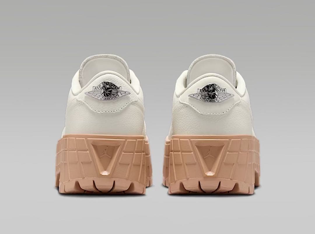 今日終了　定価23650円　NIKE エア ジョーダン 1 ブルックリン LOW