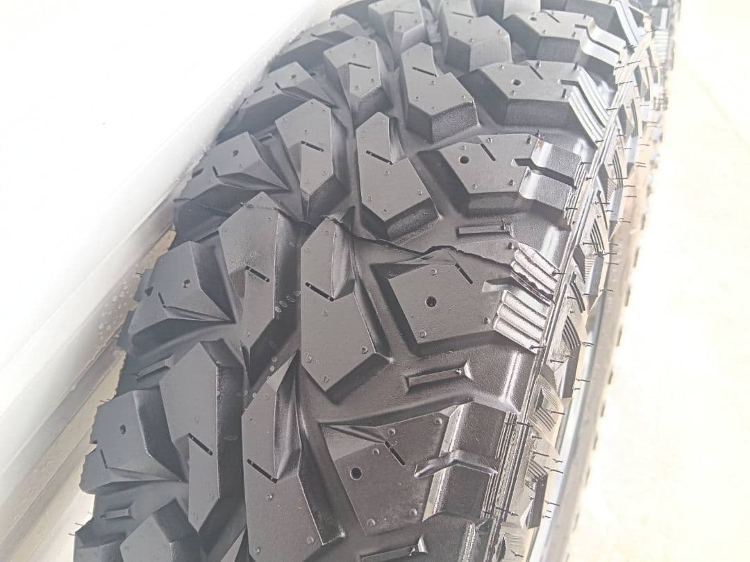 週末限定 MAXXIS BIGHORN MT-764 195R14 8PR