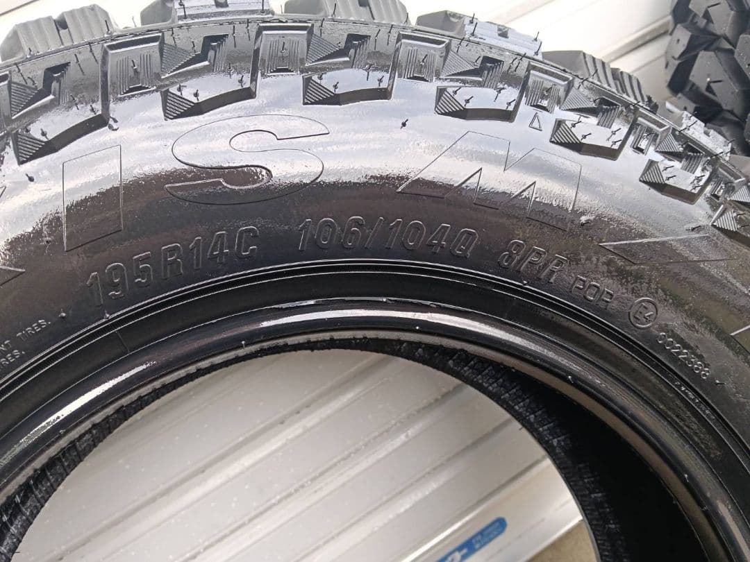 週末限定 MAXXIS BIGHORN MT-764 195R14 8PR