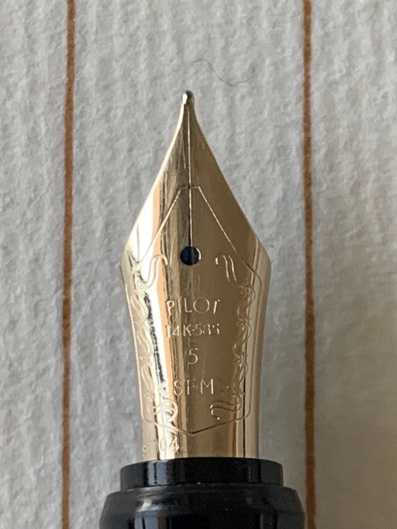 Pilot（パイロット）Custom 74 14Kペン先 万年筆