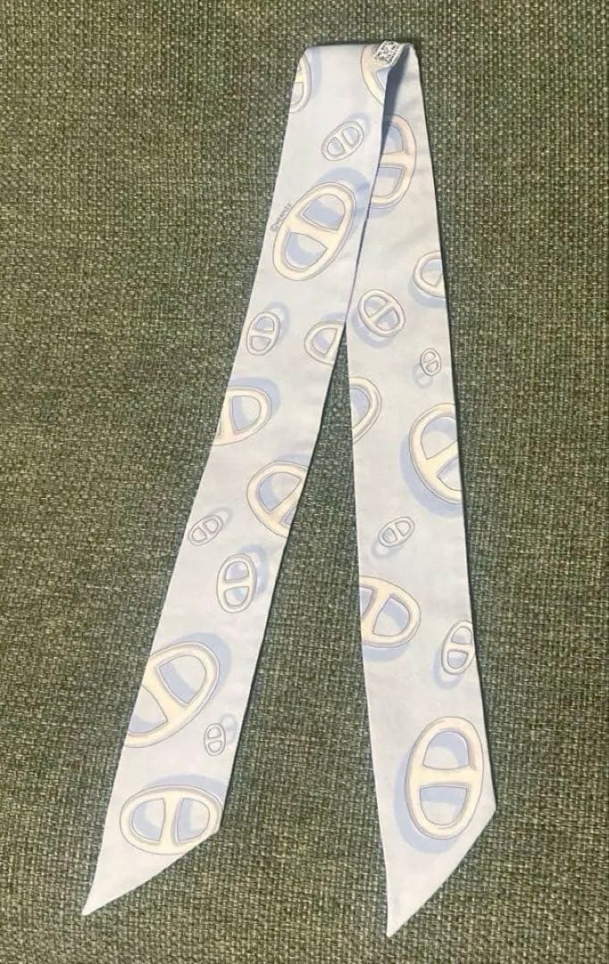 【人気柄】HERMES エルメス ツイリー シェーヌダンクル柄 水色 箱無し