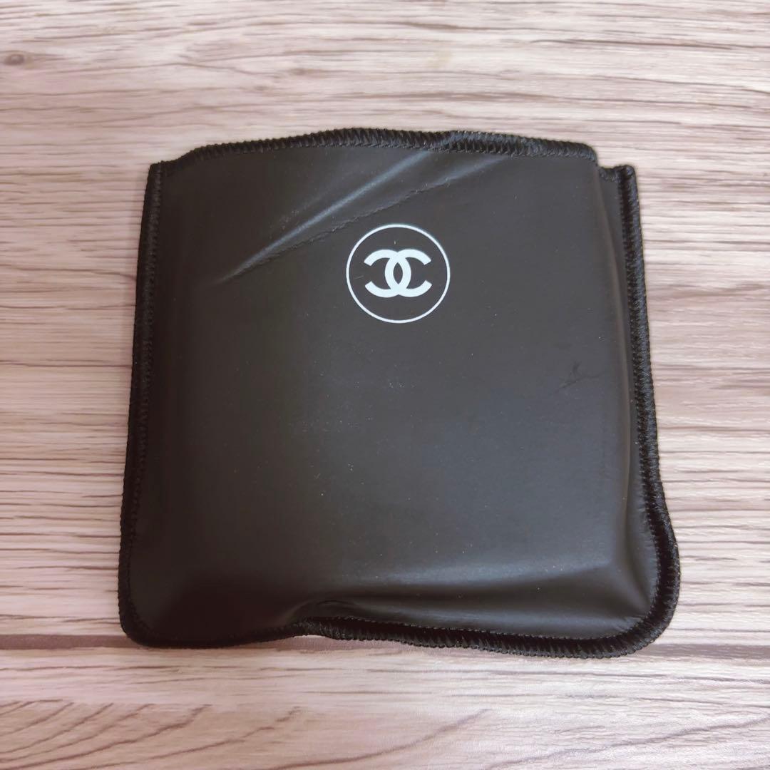 生産終了品 レア シャネル ル ブラン コンパクト ラディアンス 10 ベージュ