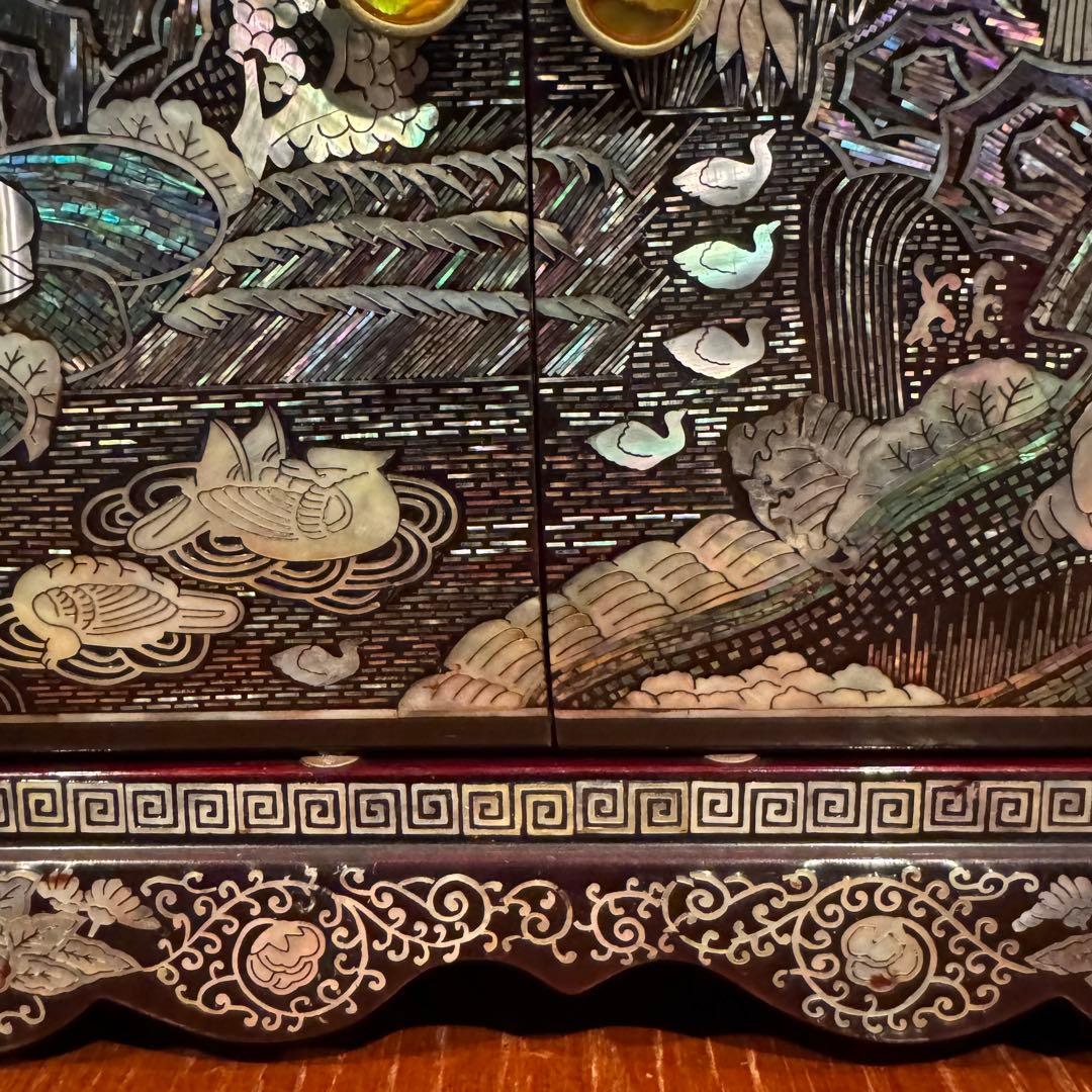 【珍品】豪華 螺鈿細工 観音開き 小物収納 小引出し 漆 鏡面仕上げ 李朝家具