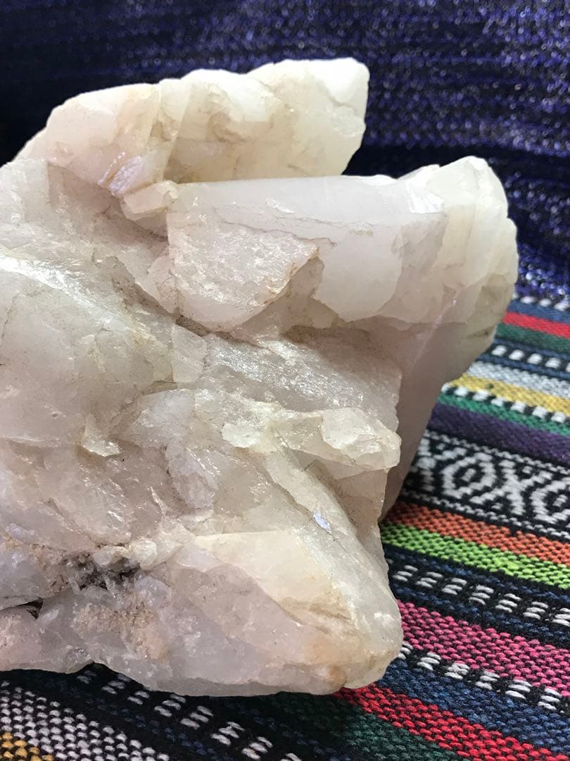 ◉約2.1kg【マダガスカル産水晶/原石】クリスタルクラスター